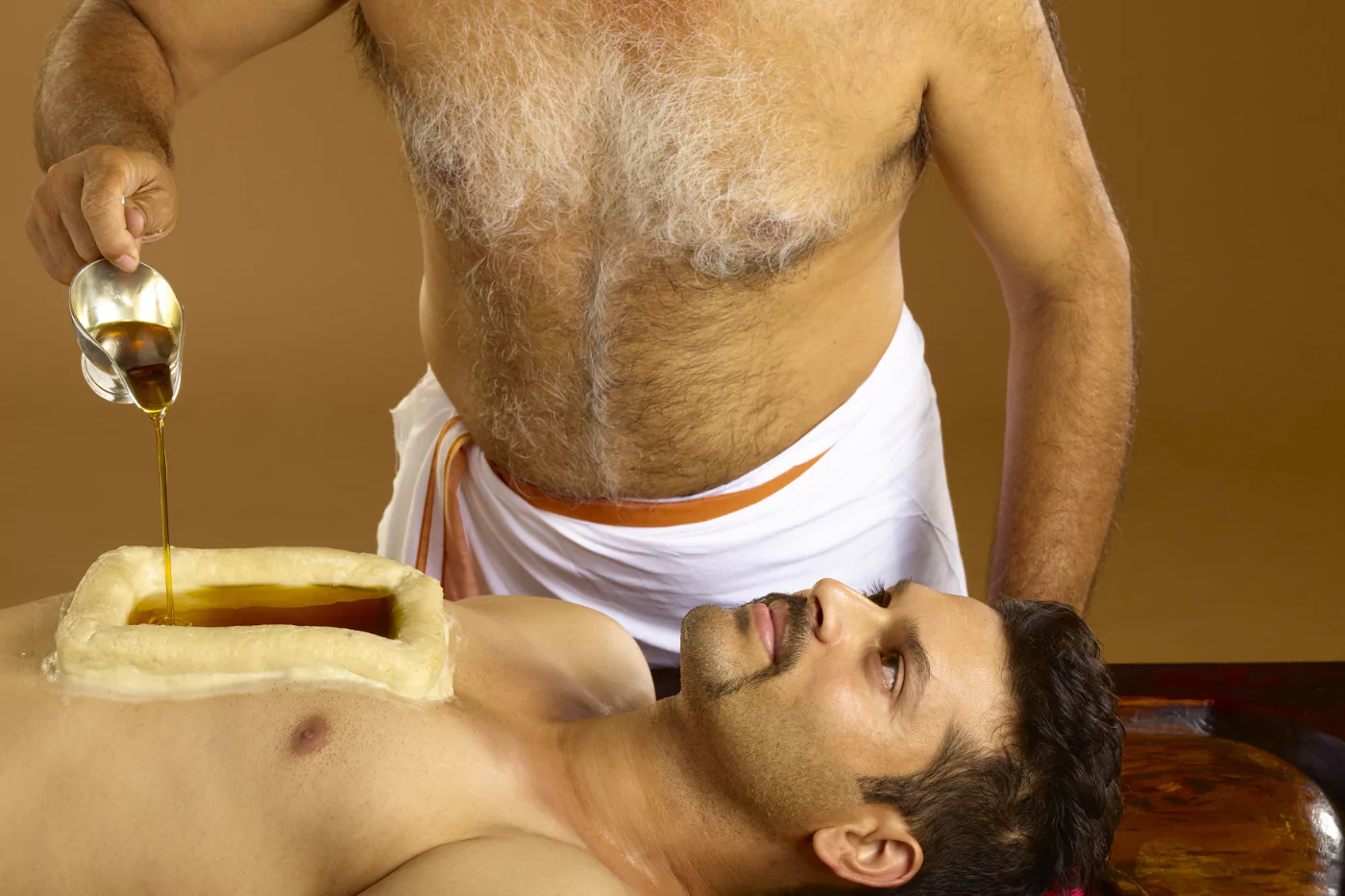 Oil therapy over the chest for the heart and respiratory system